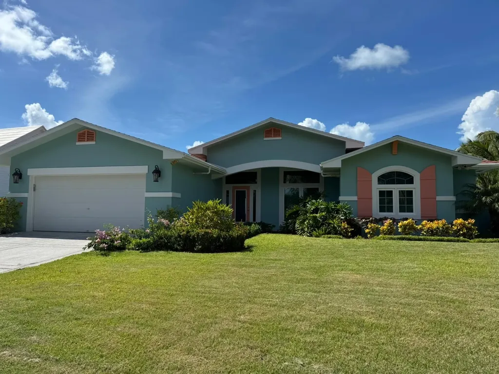 Pelican Bay Russel Island 44 Eleuthera BS