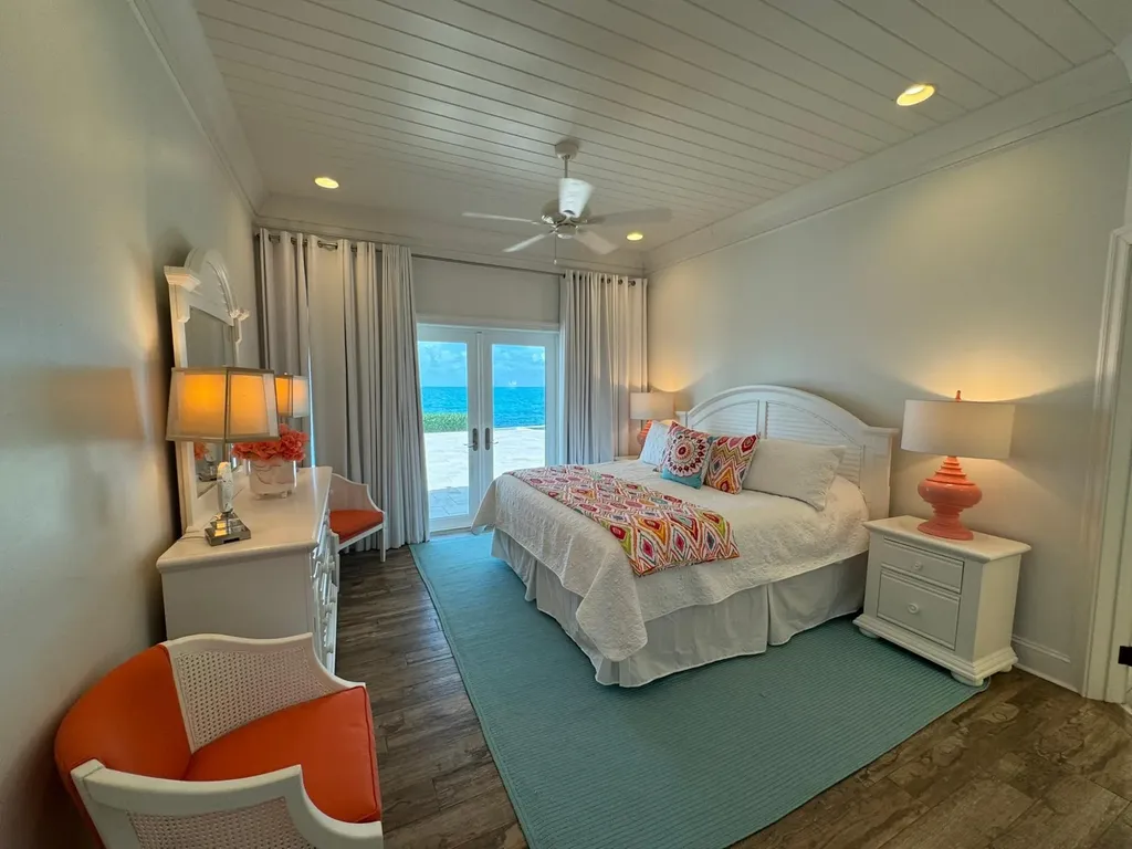 Pelican Bay Russel Island 44 Eleuthera BS