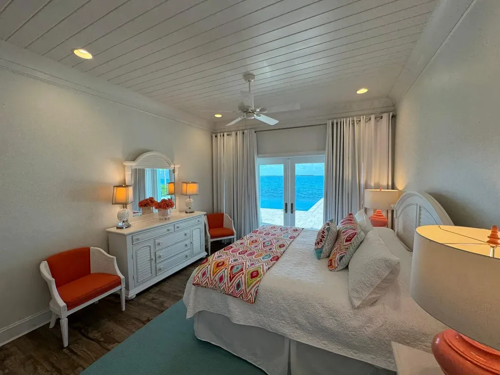 Pelican Bay Russel Island 44 Eleuthera BS