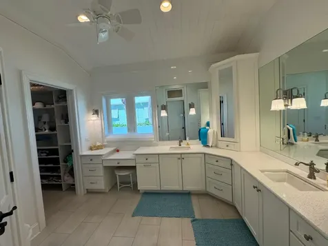 Pelican Bay Russel Island 44 Eleuthera BS