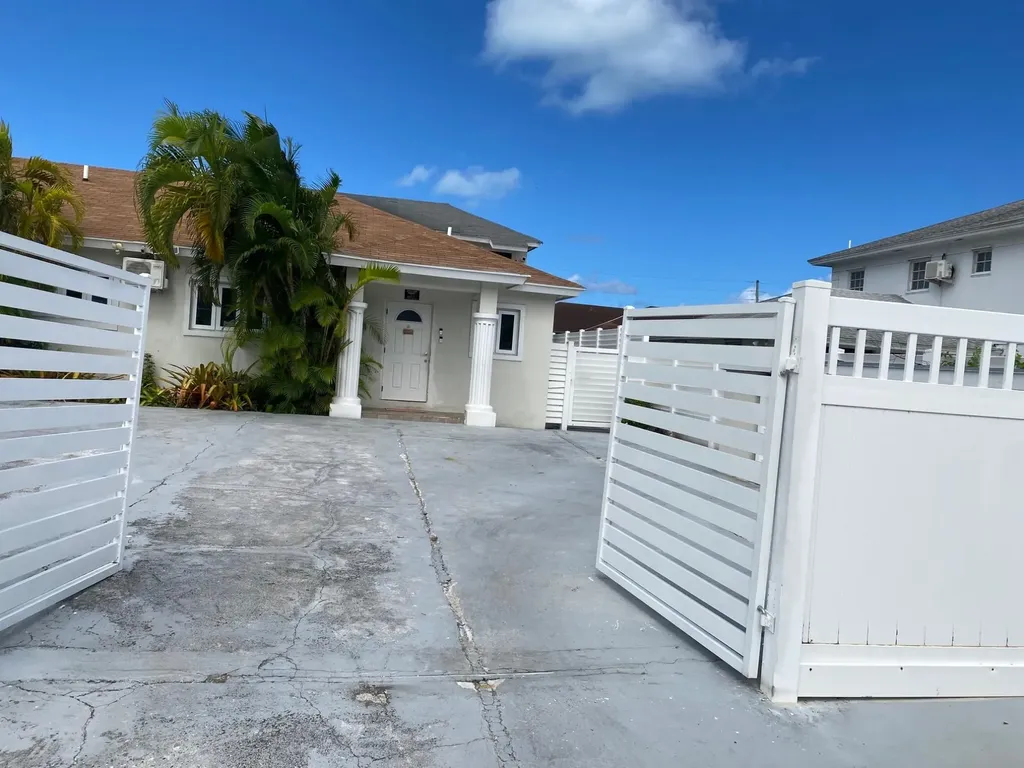 Landrail Close New Providence Paradise Island BS