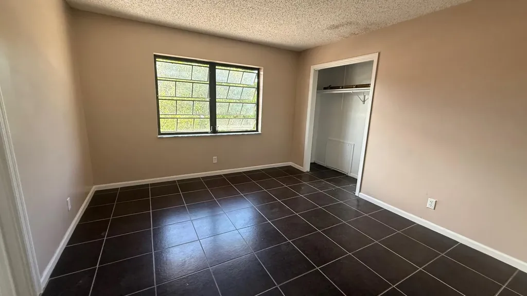 Easter Avenue 363 Grand Bahama Freeport BS