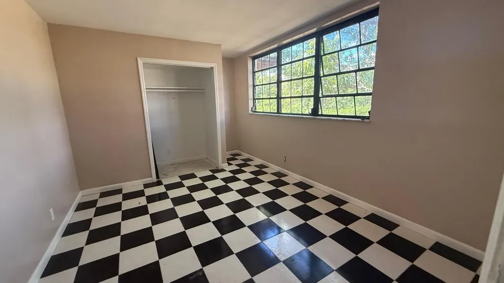 Easter Avenue 363 Grand Bahama Freeport BS