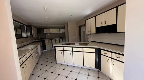 Easter Avenue 363 Grand Bahama Freeport BS