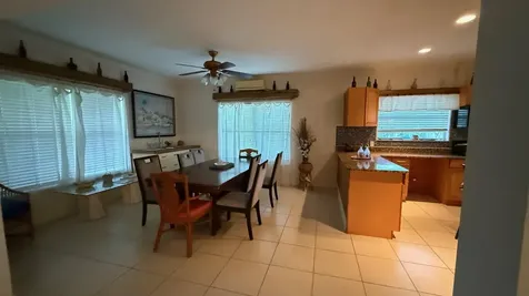 63 Sea Breeze Grand Bahama Freeport BS