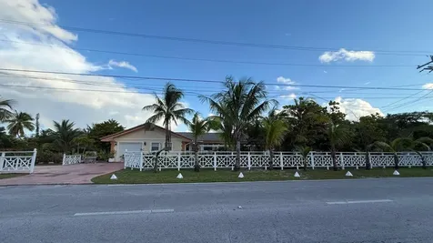 63 Sea Breeze Grand Bahama Freeport BS