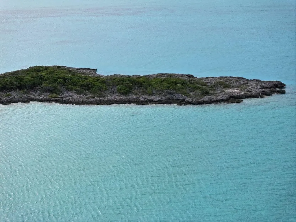 Gold Ring Cay Exuma BS