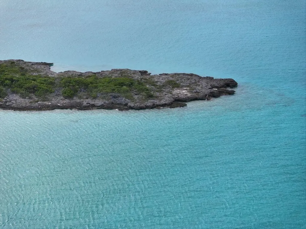 Gold Ring Cay Exuma BS