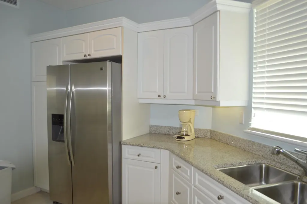 West Bay Street Bayroc New Providence Paradise Island BS