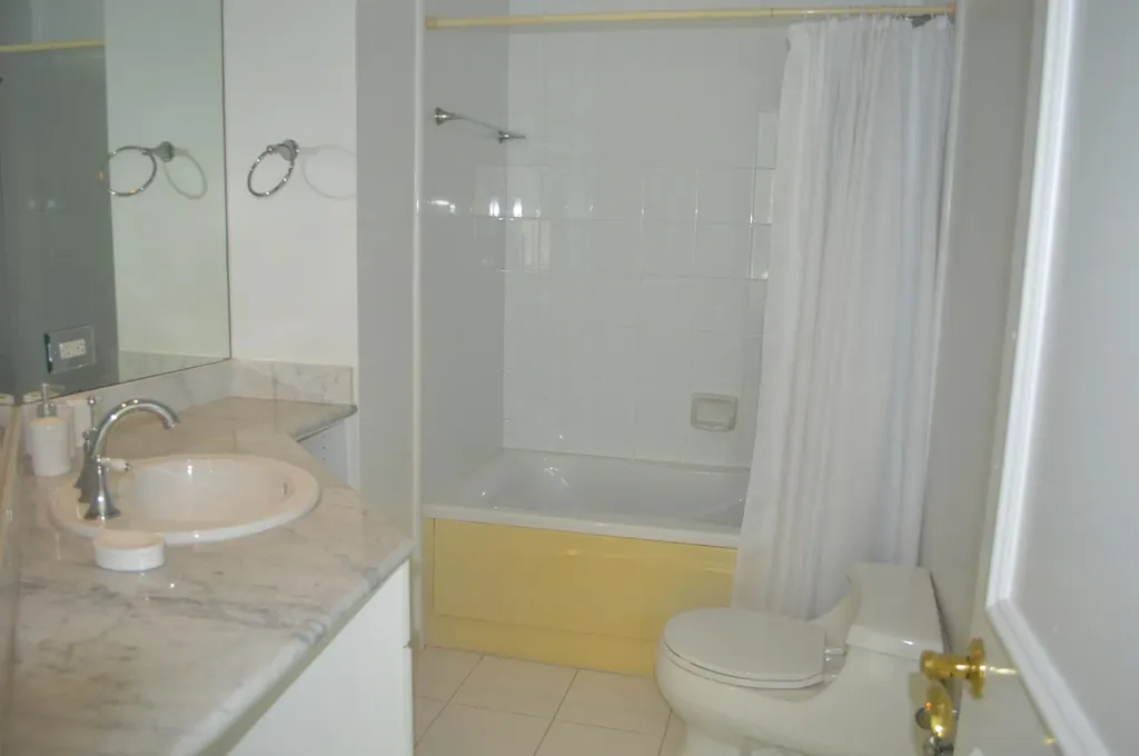 West Bay Street Bayroc New Providence Paradise Island BS