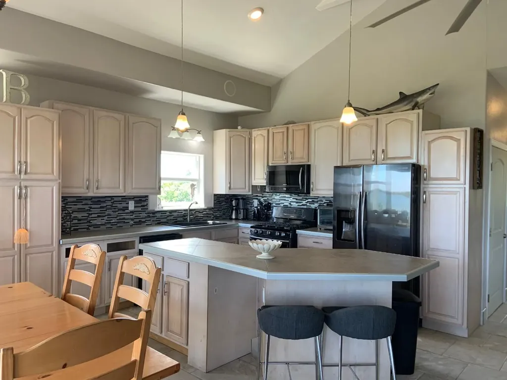 Turtle Creek - Sand Banks Abaco BS