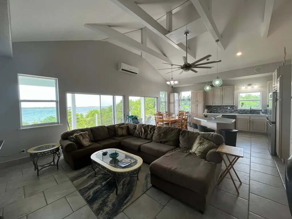 Turtle Creek - Sand Banks Abaco BS