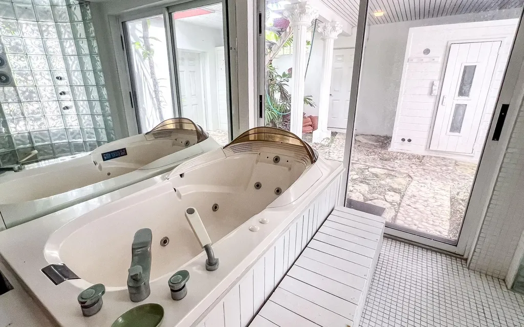 62 And 64 Sea View Lane Grand Bahama Freeport BS