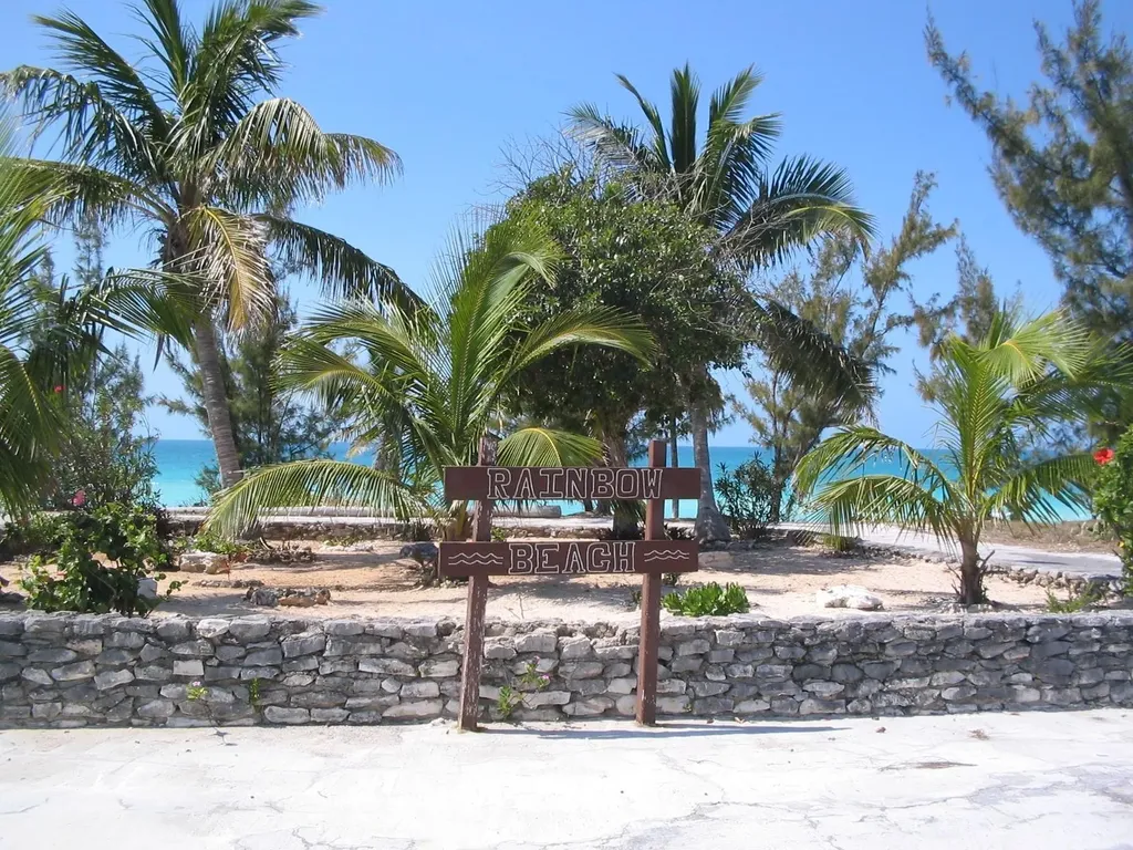 Rainbow Bay Sea Front Eleuthera BS