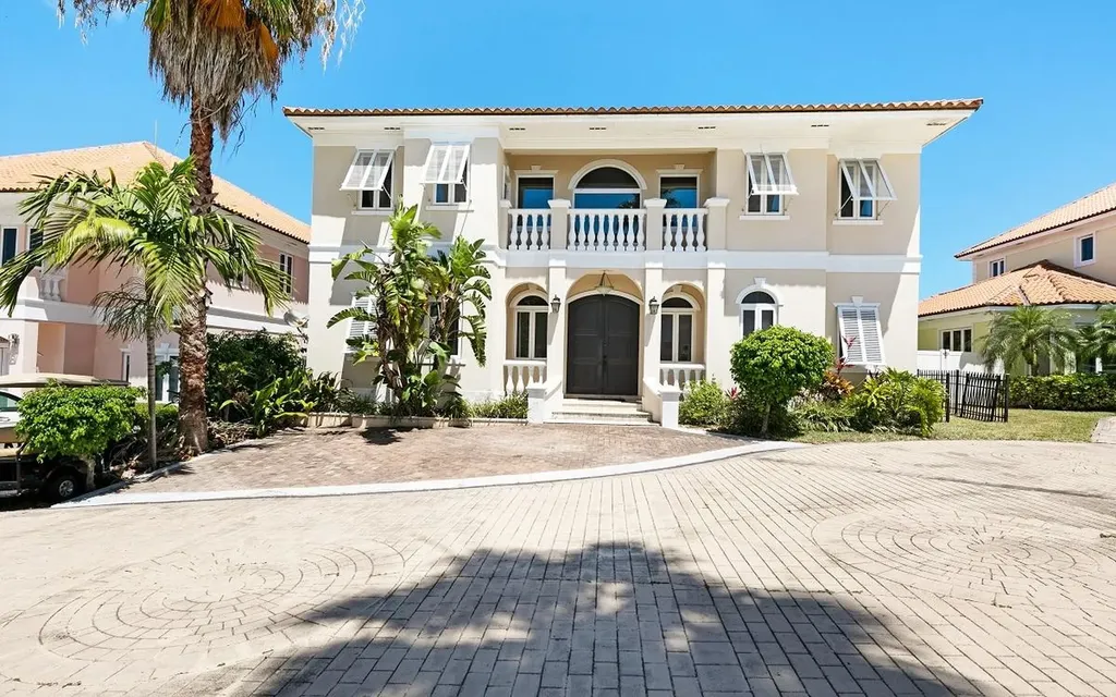 #5 Palatial Estates New Providence Paradise Island BS