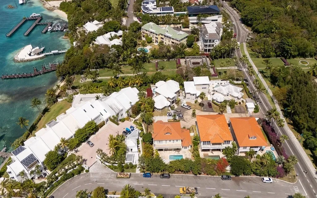 #5 Palatial Estates New Providence Paradise Island BS