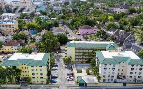 Town Court New Providence Paradise Island BS