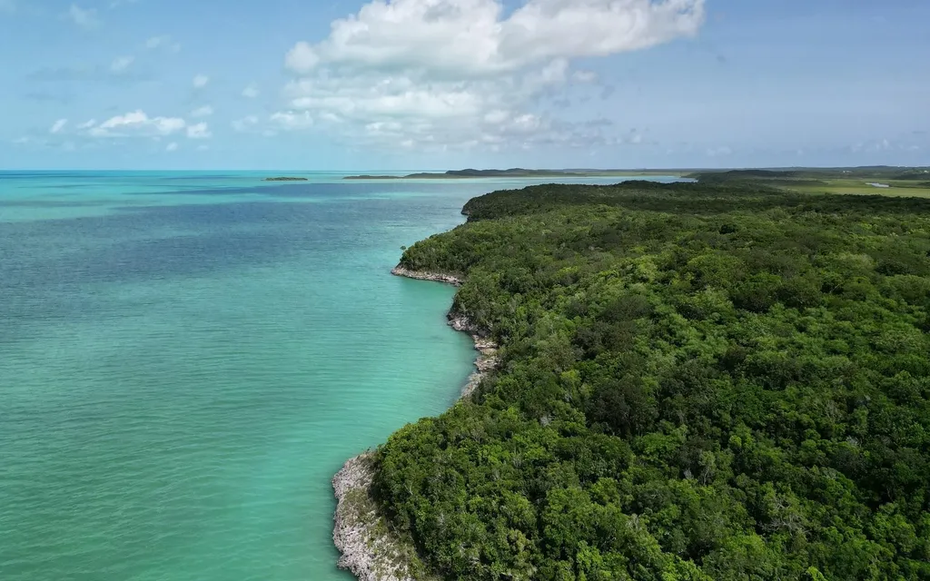 10 Acres, The Bluff Exuma BS