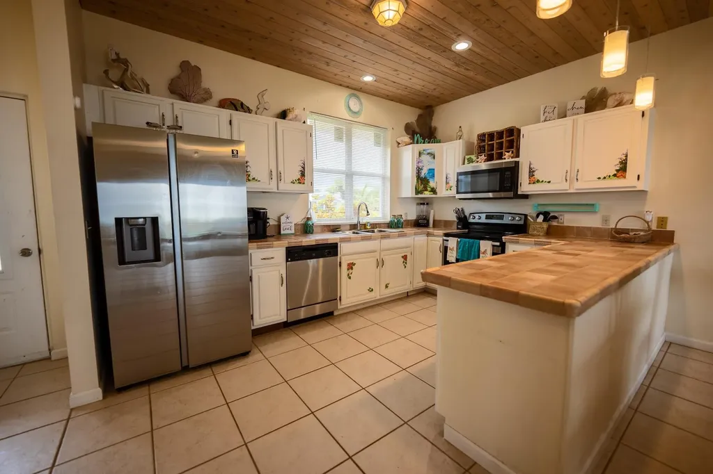 Coco Bay Retreat Micro Resort Abaco BS