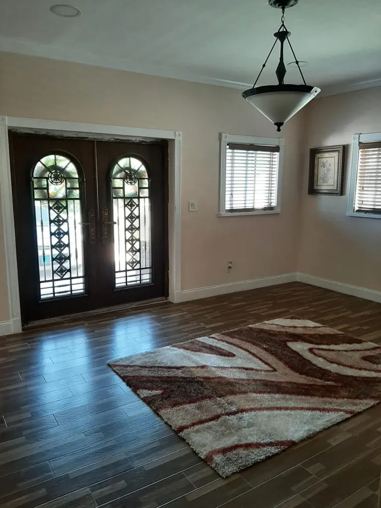 Dolphin Drive 17 New Providence Paradise Island BS