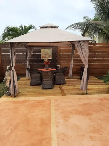 Dolphin Drive 17 New Providence Paradise Island BS