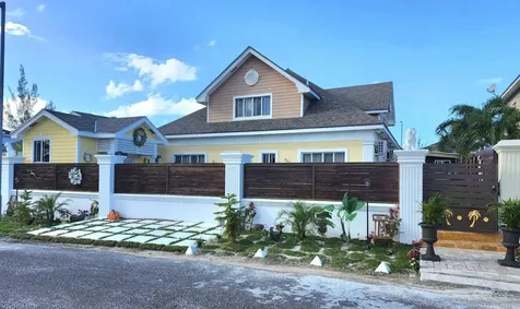 Dolphin Drive 17 New Providence Paradise Island BS