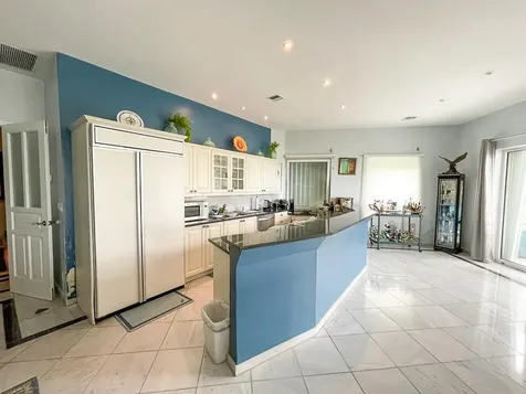 Oceanview Condo Grand Bahama Freeport BS