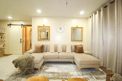 Hawaii Avenue Grand Bahama Freeport BS