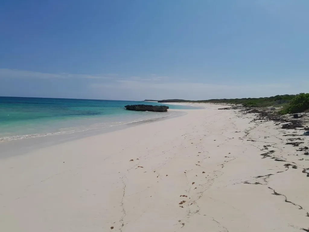 Green Castle 36-acre Lot Eleuthera BS