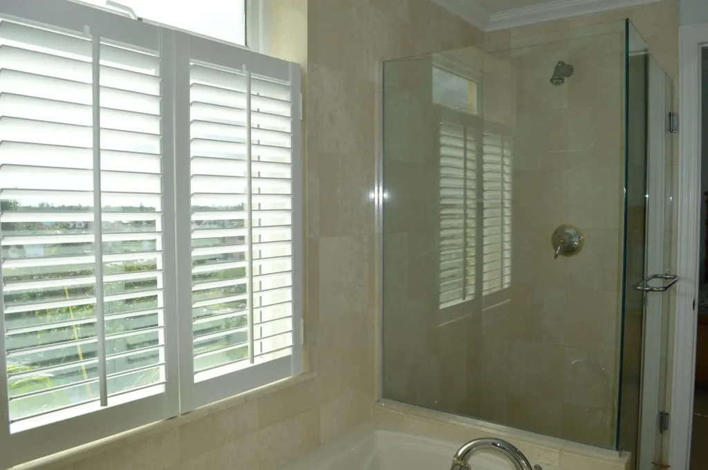 Cable Beach Bayroc New Providence Paradise Island BS