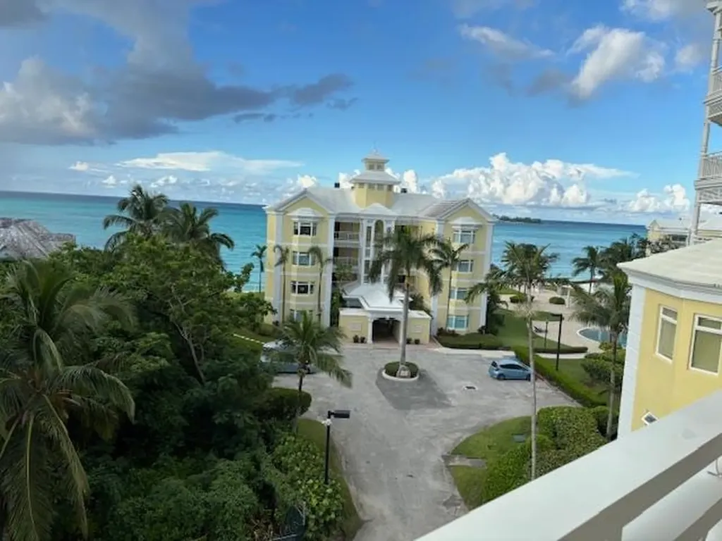 Cable Beach Bayroc New Providence Paradise Island BS