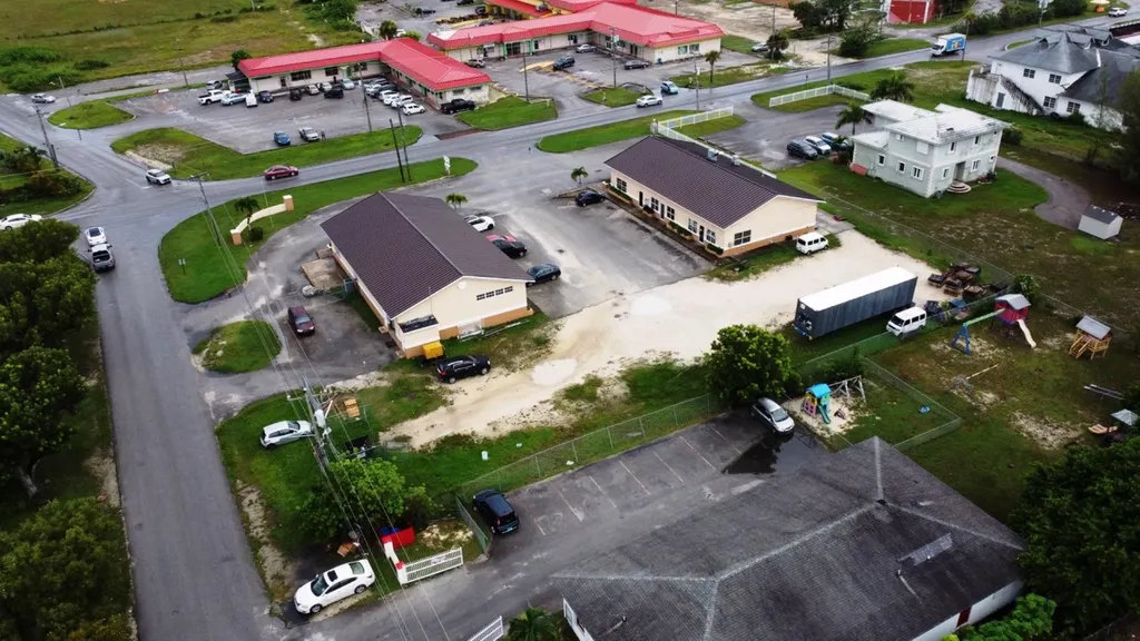 1b Fairfield Subdivision Grand Bahama Freeport BS