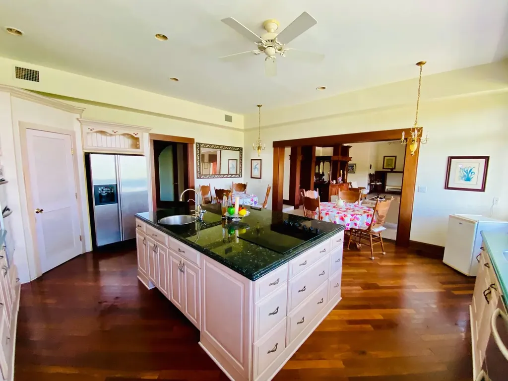 Bahamas Drive Colony Bay 26 & 27 Grand Bahama Freeport BS