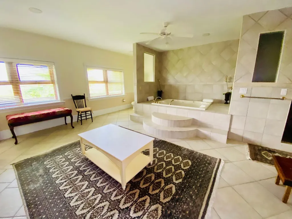 Bahamas Drive Colony Bay 26 & 27 Grand Bahama Freeport BS