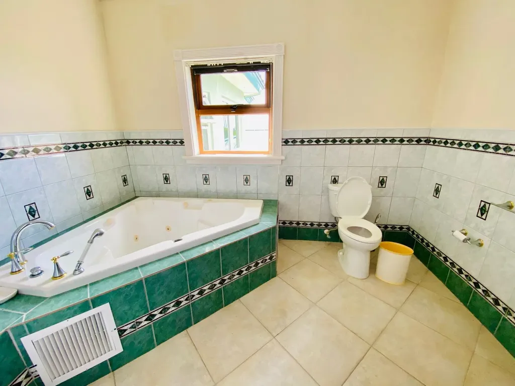 Bahamas Drive Colony Bay 26 & 27 Grand Bahama Freeport BS