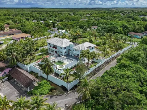 The Bluff Complex Eleuthera BS