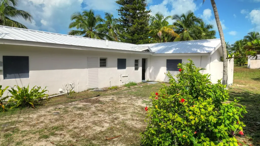 12, 12a & 13 Sandy Point Abaco BS