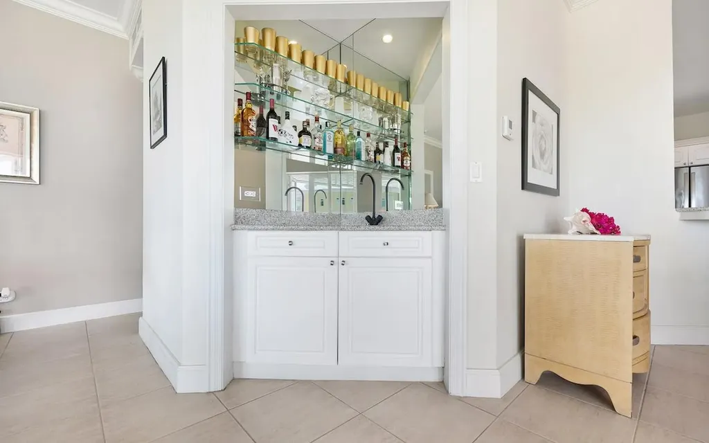 Bayroc Apartment New Providence Paradise Island BS