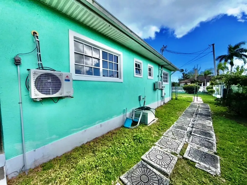 Ludford Road Rental Grand Bahama Freeport BS