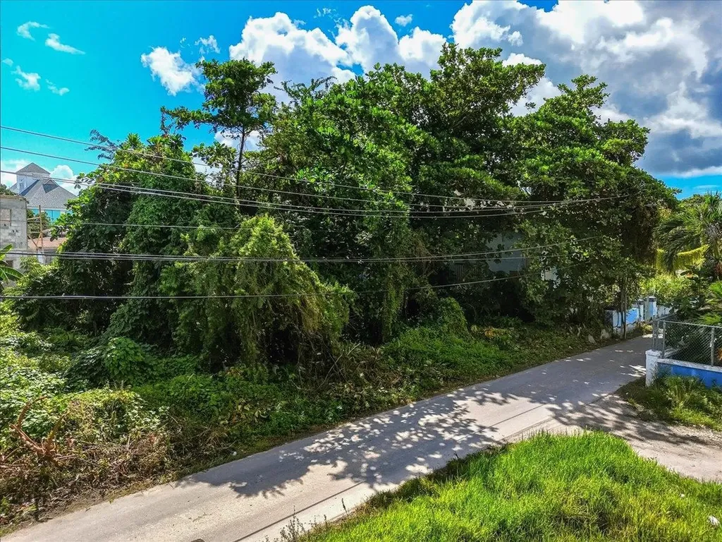 Colebrook Lane New Providence Paradise Island BS