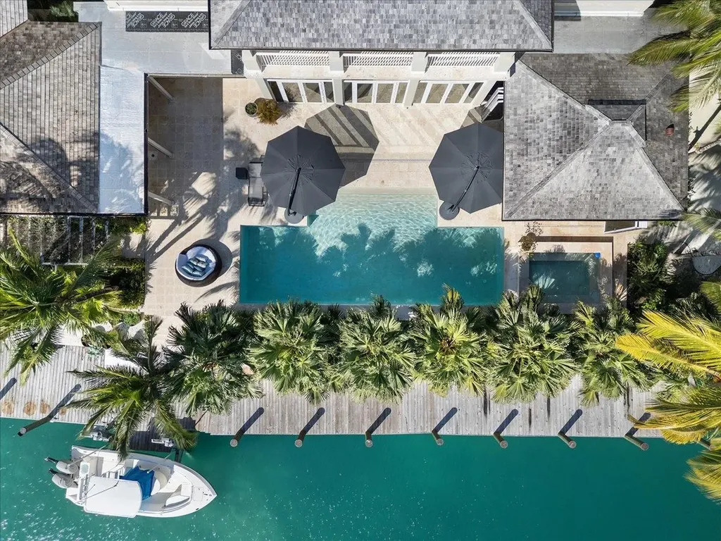 New Providence Paradise Island BS, Montague Old Fort Bay, Unit 18