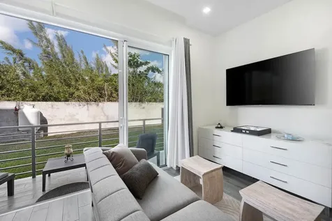 Villa Nova Studio Rental New Providence Paradise Island BS