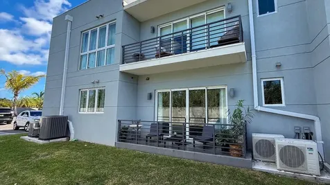 Villa Nova Studio Rental New Providence Paradise Island BS