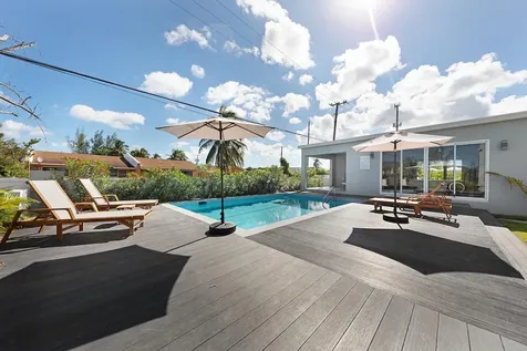 Villa Nova Studio Rental New Providence Paradise Island BS