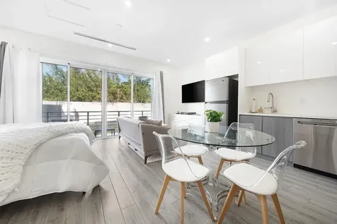 Villa Nova Studio Rental New Providence Paradise Island BS