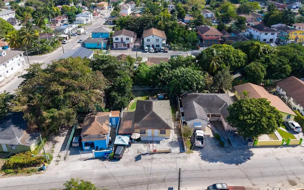 Triplex Englerston Subdivision New Providence Paradise Island BS