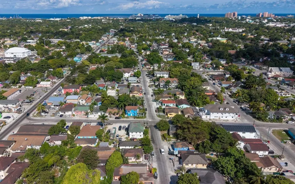 Triplex Englerston Subdivision New Providence Paradise Island BS