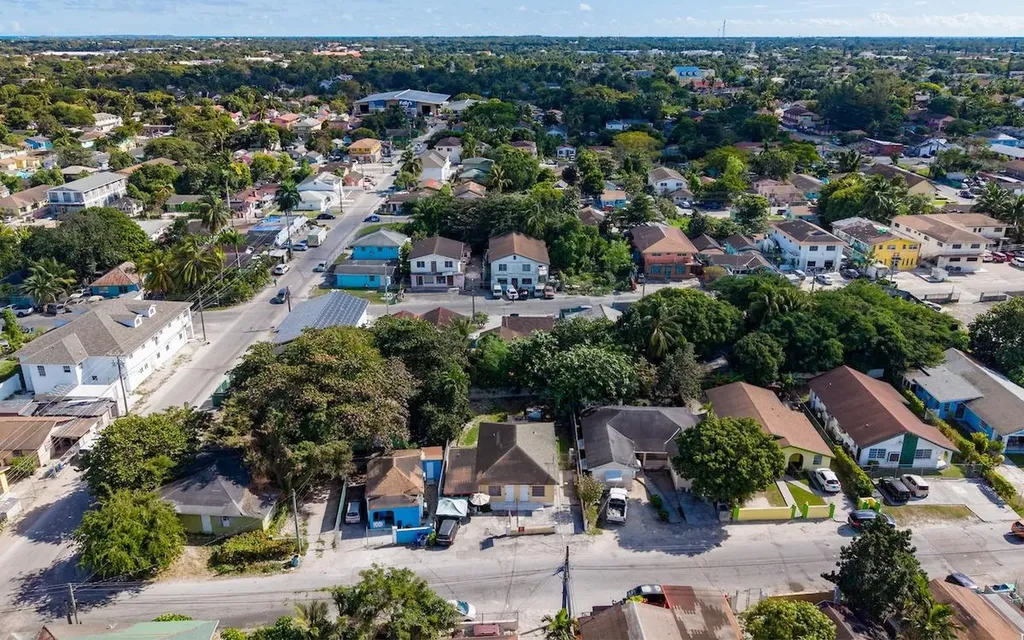 Triplex Englerston Subdivision New Providence Paradise Island BS
