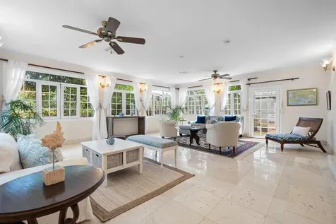 Sunset Drive New Providence Paradise Island BS