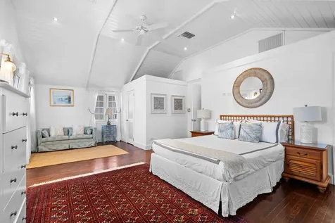 Sunset Drive New Providence Paradise Island BS